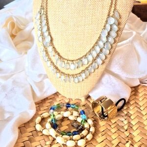 Elegant Gold and Cream Necklace Set